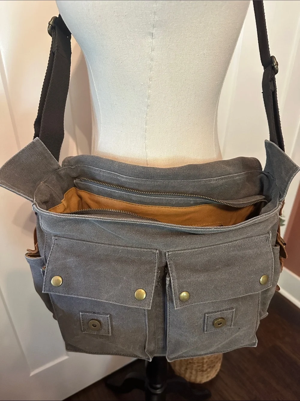Kattee camera Canvas Messenger Bag dark dusty gray Brown Leather Trim